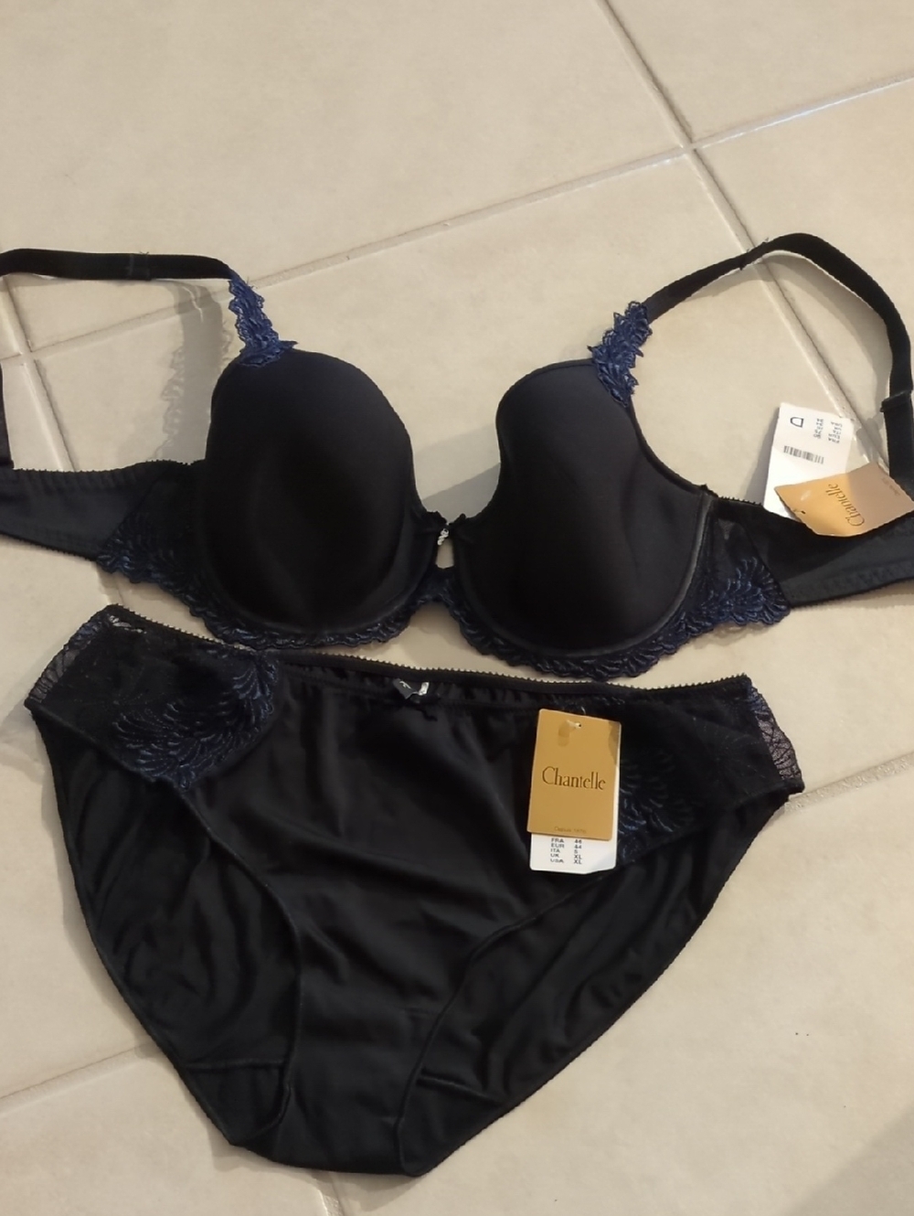 Chantelle Black Underwire Bra 34 D & Matching Briefs Sz XL Sexy Lingerie Lace